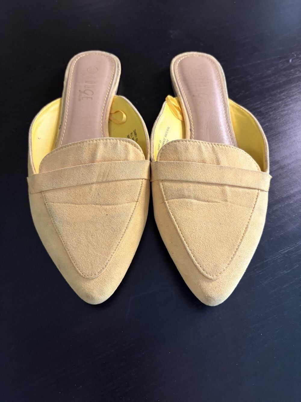 Rouge Helium Mule Flats Womens 7.5 Yellow Faux Suede Pointed Toe Slip On Loafer